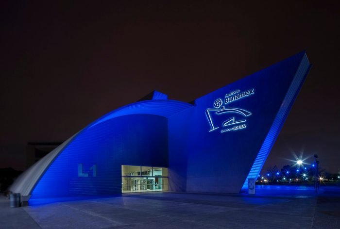 Auditorio-Citibanamex-Lateral-luces