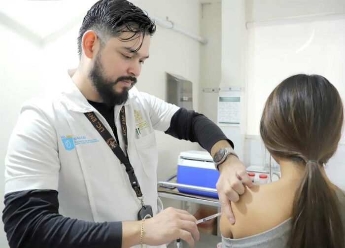 La Secretaría de Salud lanza una macrobrigada para frenar el aumento de contagios de Sarampión en la comunidad.