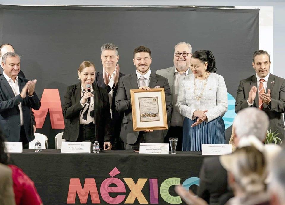 La gira de Samuel García por Texas busca fortalecer proyectos estratégicos y conectar con la comunidad de Nuevo León.