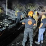 Un incendió en Cadereyta ha dejado al chofer de una pipa desaparecido, generando alarma en la comunidad.