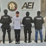 Capturan a joven sospechoso de un ataque fatal en Escobedo, dejando un muerto y tres heridos.