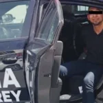 Un chofer de aplicación en Monterrey fue arrestado por agresión a un policía y cobros excesivos. Descubre todos los detalles aquí.