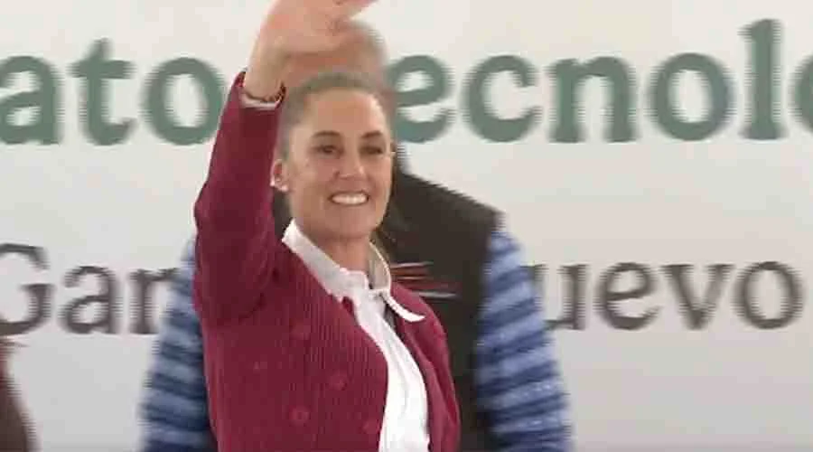 La inauguración del nuevo Bachillerato Nacional destaca la importancia de la educación como un derecho fundamental en la sociedad.