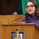 La diputada Armida Serrato demandó protección de derechos humanos durante la marcha del Día Internacional de la Mujer.