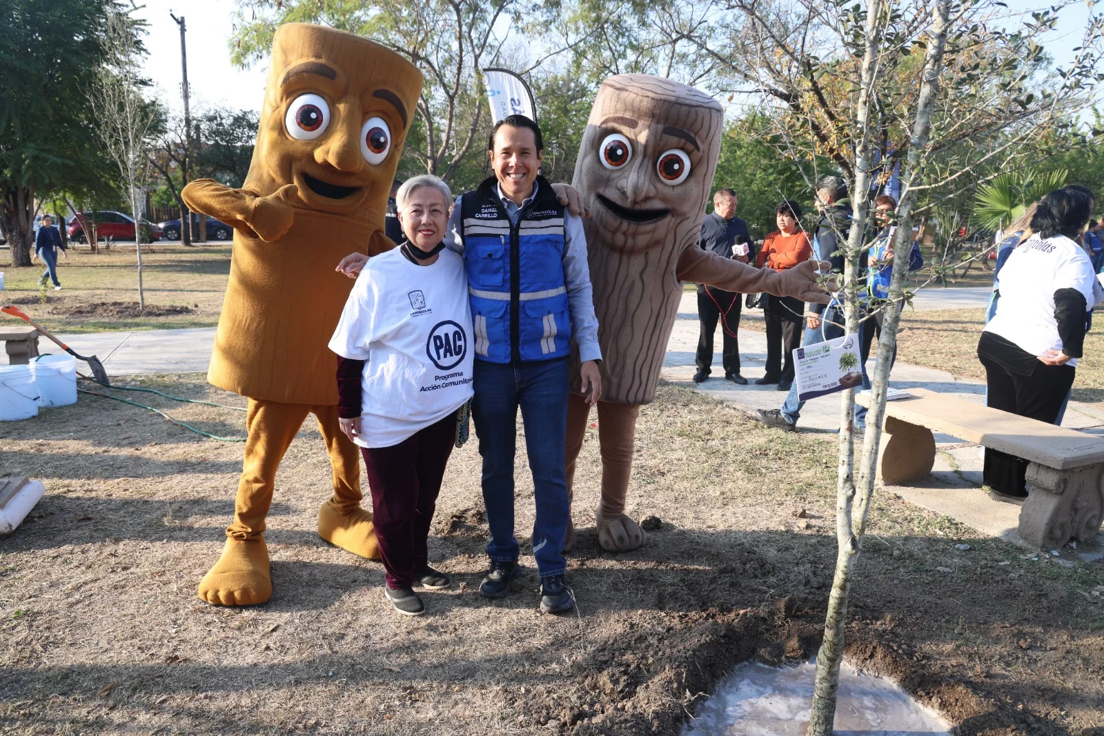 La campaña Arboleando 2026 busca transformar 80 colonias de San Nicolás mediante la reforestación con especies locales.