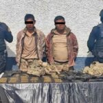 Dos hombres fueron capturados en General Bravo con fusiles, destacando el trabajo de Fuerza Civil en la región.