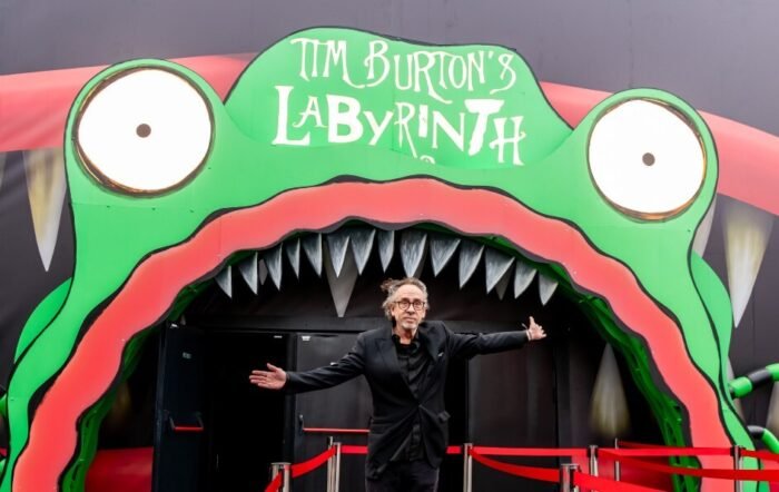 Descubre todos los detalles sobre la llegada de Tim Burton y su exposición única a Monterrey.