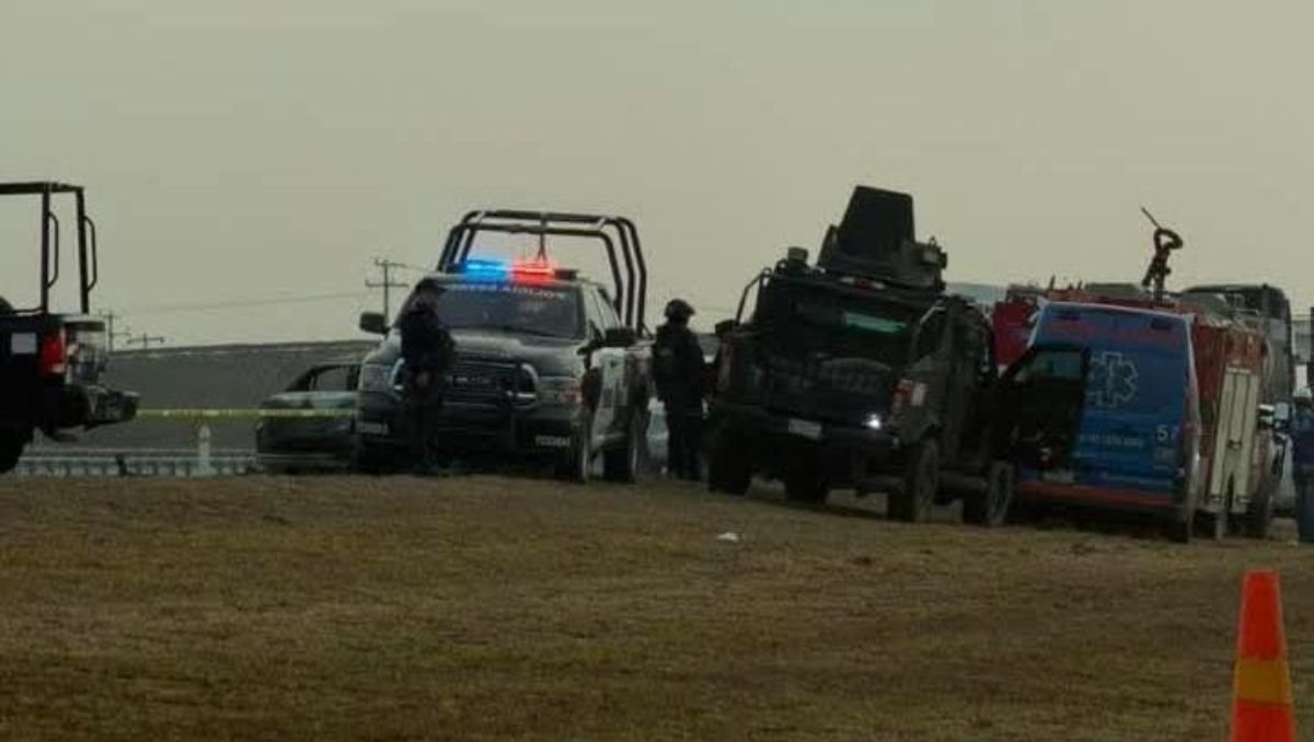 Un trágico hallazgo en General Bravo, Nuevo León, tras localizar un cuerpo en un vehículo incendiado.