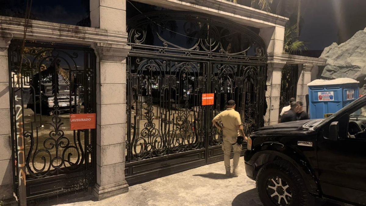 Autoridades cancelan fiesta con menores bebiendo alcohol en Guadalupe, NL, y detienen a un velador involucrado.