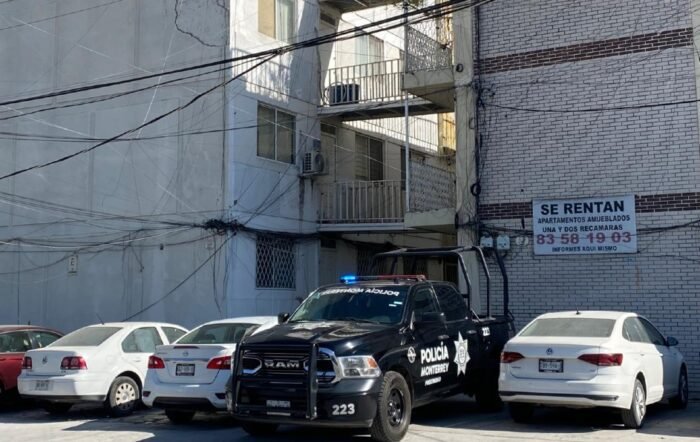 Un robo ocurrió en Monterrey mientras los habitantes dormían, poniendo en alerta a la comunidad local.