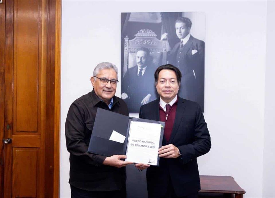 El SNTE entrega un pliego nacional de demandas para el año 2026 que marcará el futuro de la educación.