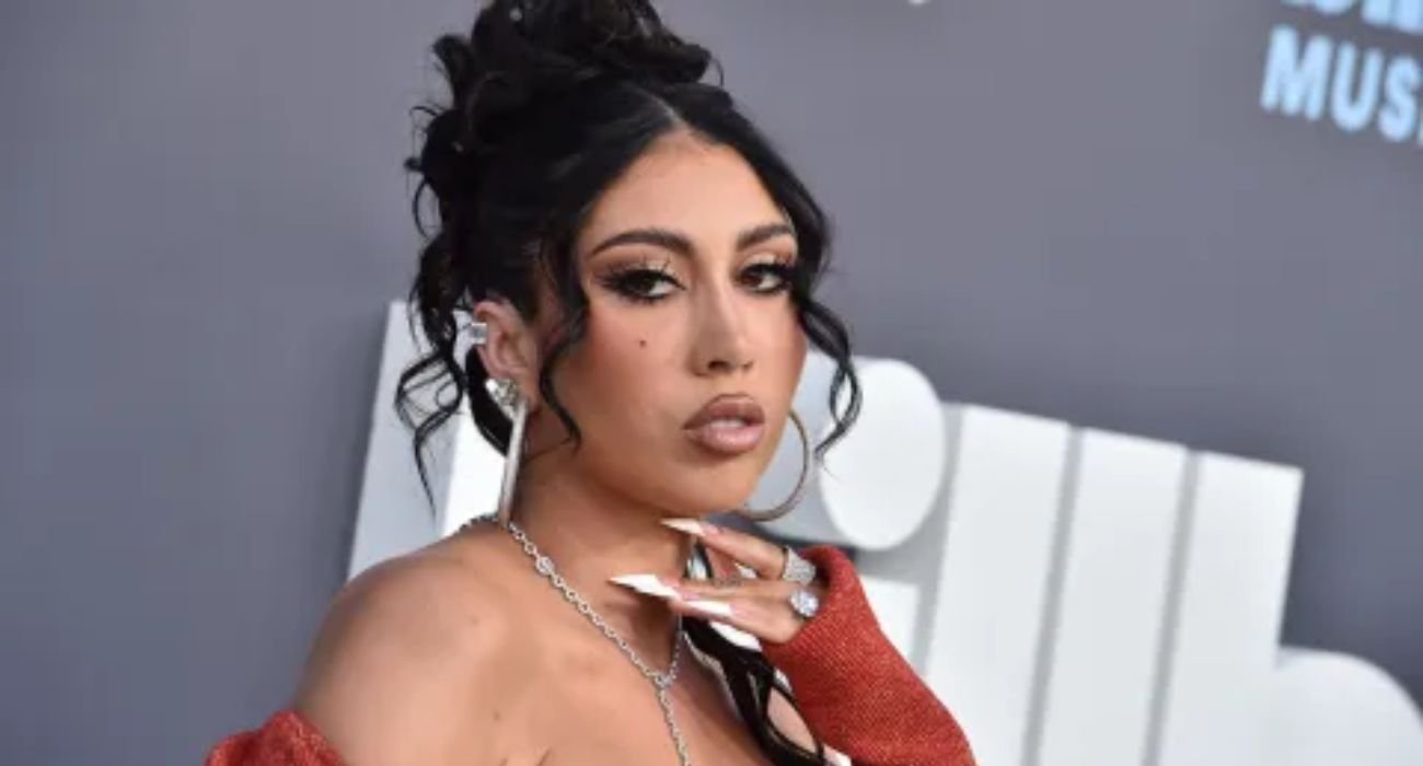 La famosa cantante Kali Uchis se ve obligada a cancelar su esperado concierto en Guadalajara tras disturbios violentos en la ciudad.