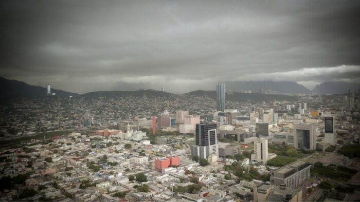 El pronóstico del clima en Monterrey indica que no lloverá hoy, pero la temperatura descenderá por la noche.