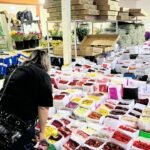 A pocas horas de San Valentín, los vendedores de Monterrey confían en un incremento notable en sus ventas de flores y regalos.