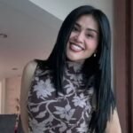 Gomita asegura que está bien y aclara los motivos de su reciente hospitalización tras múltiples cirugías estéticas.