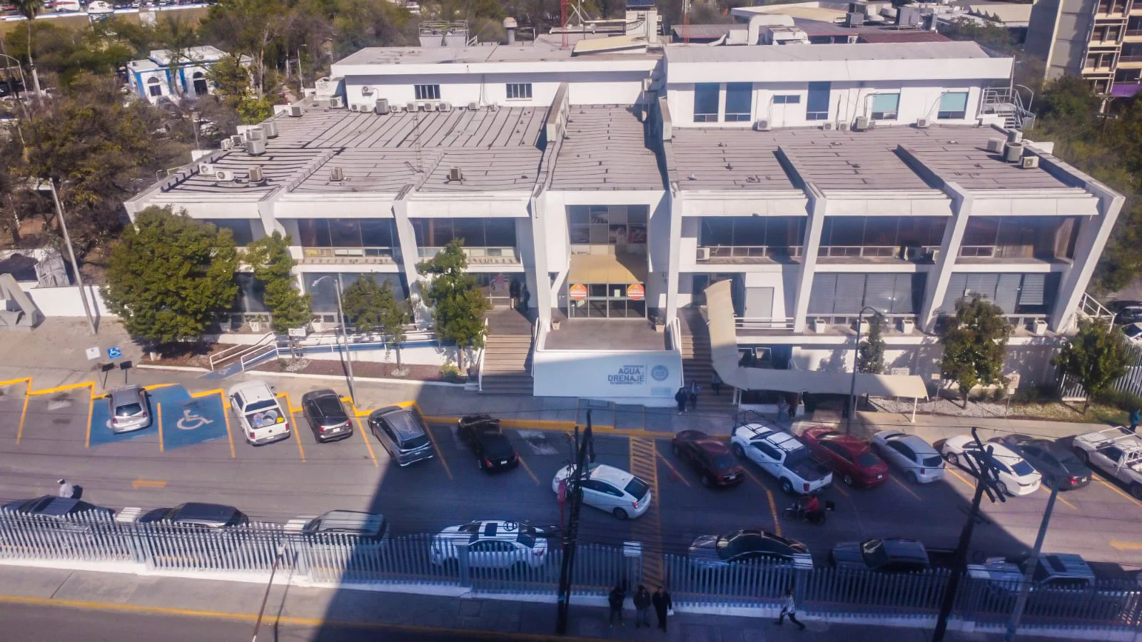 Servicios de Agua y Drenaje de Monterrey recibe calificación AAA de Fitch Ratings, reflejando su calidad crediticia y solidez financiera.