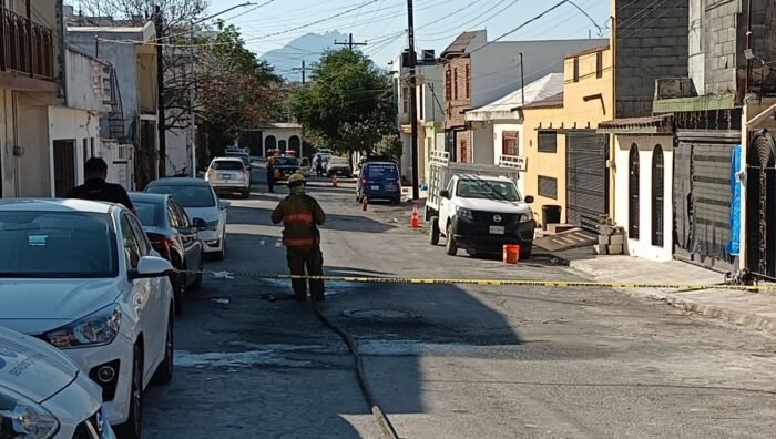 Una fuga de gas provoca el desalojo de 30 personas en Guadalupe, generando atención en la colonia Lomas de Tolteca.