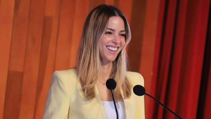 Mariana Rodríguez explora la posibilidad de buscar la candidatura de Movimiento Ciudadano para el Gobierno de Nuevo León en 2027.