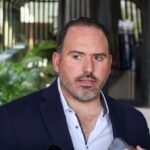 El coordinador de Morena, Mario Soto, rechaza la deuda propuesta por Samuel García para finalizar líneas del Metro en Monterrey.