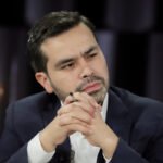 Máynez resalta la posición de Colosio Riojas en la carrera por la gubernatura de Nuevo León, evitando maniobras políticas.