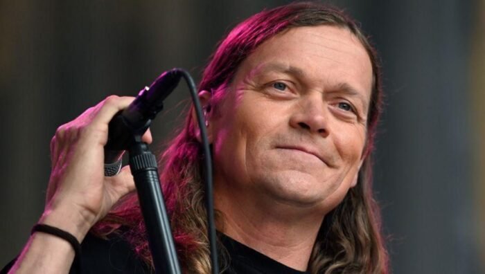 El vocalista Brad Arnold, fundador de 3 Doors Down, ha fallecido a los 47 años tras una dura batalla contra el cáncer renal.