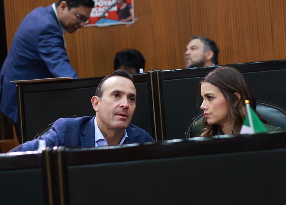 Los diputados del Congreso Local cuestionan al Gobernador, abriendo el camino a cambios necesarios. Conoce más aquí.