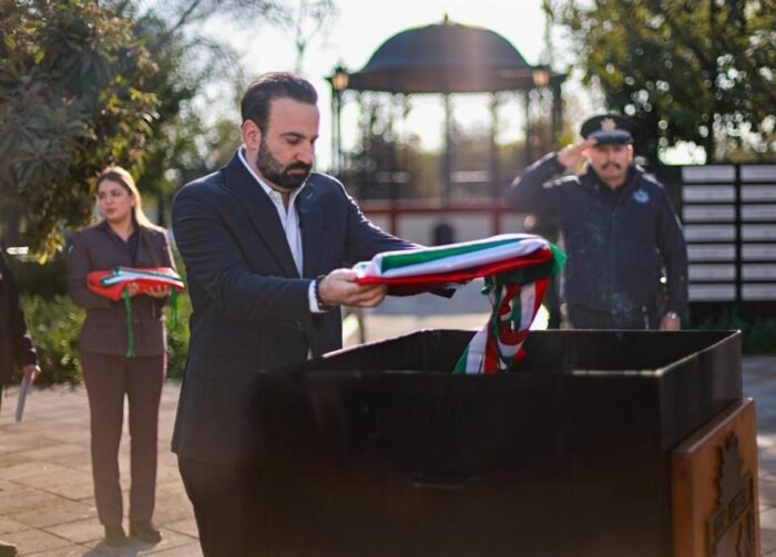 El Día de la Bandera fue conmemorado en SP con la participación de autoridades educativas y estudiantes, reafirmando el orgullo nacional.