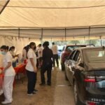 La salud pública se fortalece en Monterrey con la vacunación de familias contra el sarampión en el estadio de Rayados.