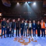 El gobernador Samuel García lanza un programa para facilitar el transporte público a estudiantes en Nuevo León.