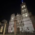 Descubre cómo las iglesias de Nuevo León celebran el inicio de la Cuaresma con la imposición de cenizas. Fe y tradición se unen en esta ceremonia.