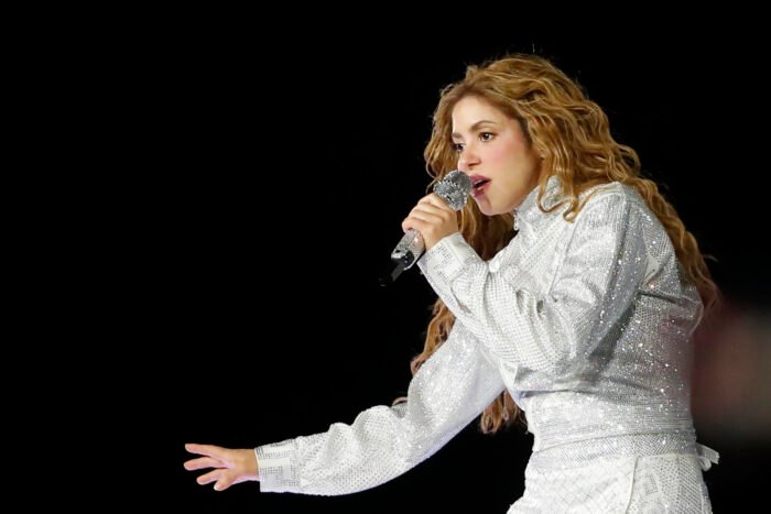 La icónica Shakira ofrecerá un esperado concierto gratuito en el Zócalo de la CDMX. Descubre cuándo será.