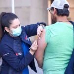 La campaña de vacunación en Monterrey sigue avanzando bajo la visión de salud pública del alcalde Adrián de la Garza.