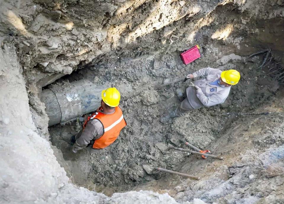 El mantenimiento preventivo de la red sanitaria busca evitar problemas como taponamientos y derrames públicos.