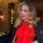 Descubre las razones detrás de la salida de Aracely Arámbula de Perfume de Gardenia, una noticia impactante para sus seguidores.