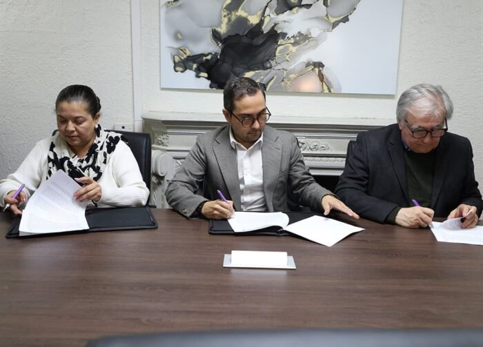 El DIF Nuevo León firmó un convenio con el Hospital Christus Muguerza para operar a niños con condiciones especiales.