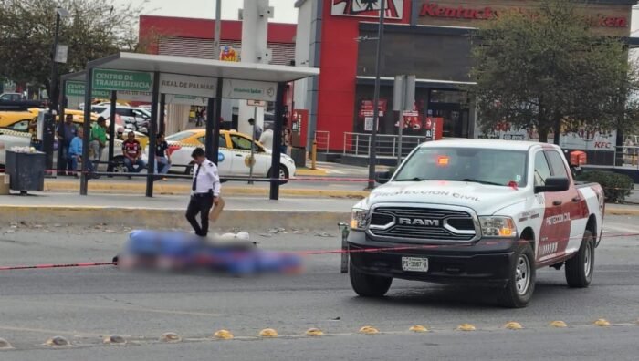 Un hombre perdió la vida tras ser atropellado por un tráiler mientras intentaba cruzar la carretera a Zuazua.