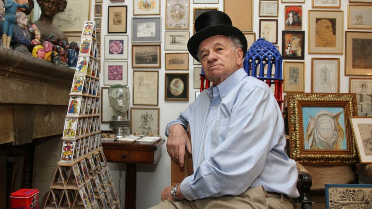 La familia confirmó la muerte de Pedro Friedeberg, un ícono del surrealismo en el arte mexicano, a los 90 años.