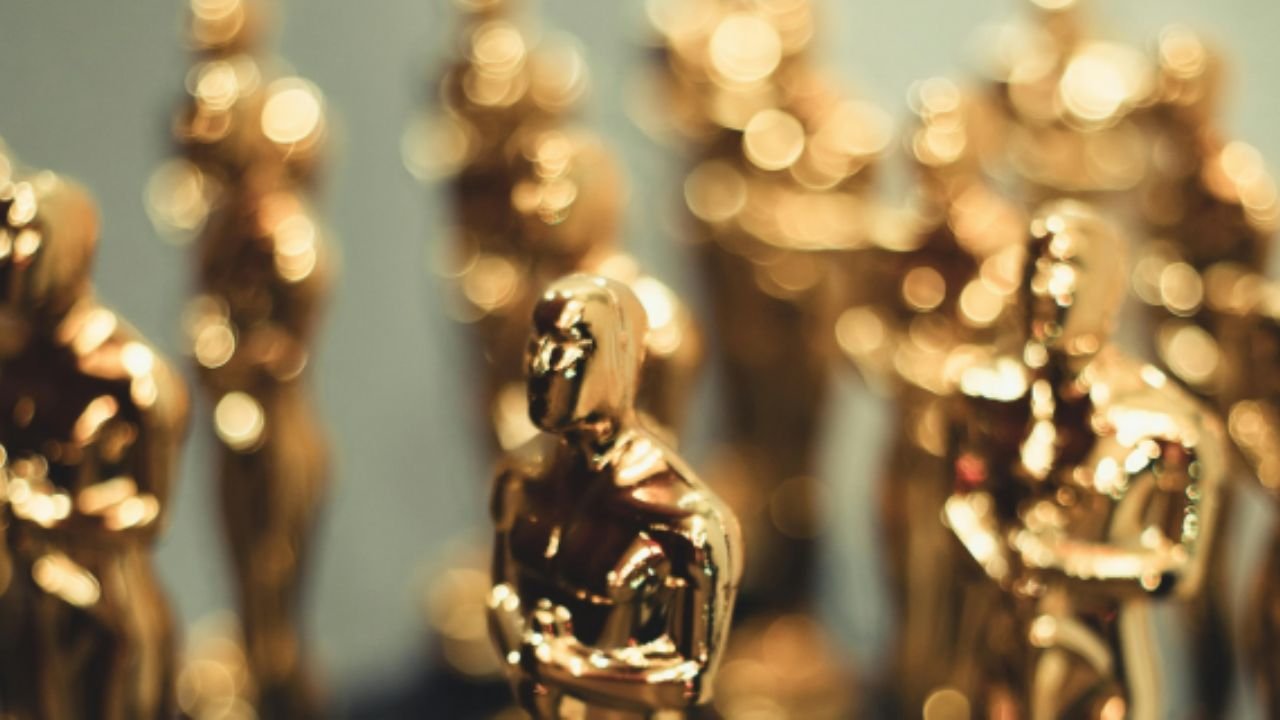La 98 edición de los Premios Oscar contará con una nueva lista de conductores que promete sorpresas y entretenimiento.