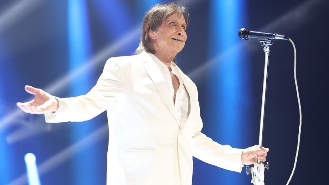 La noche mágica de Roberto Carlos en Monterrey cautivó a sus fans con una selección de clásicos inolvidables y gran emoción.