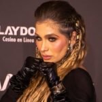 Marcela Mistral celebra su emocionante victoria frente a Karely Ruiz, marcando un hito en su carrera.