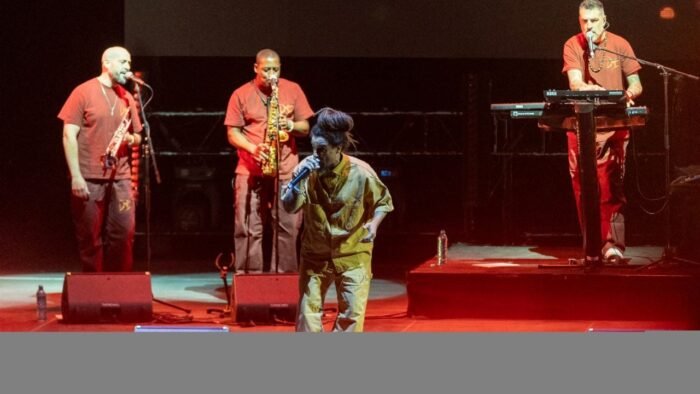 El cantante argentino atrajo a más de 5,000 fans en un concierto vibrante lleno de energía y conexión emocional.