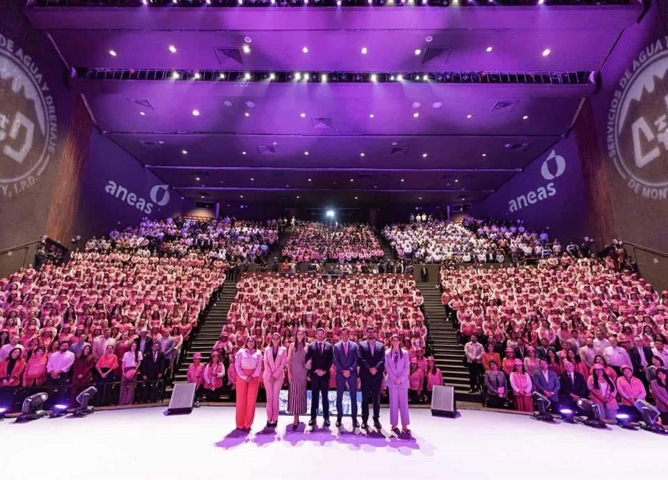 Descubre cómo Nuevo León promueve la igualdad y apoya a las mujeres a lo largo de su desarrollo social.