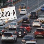 Descubre cómo personas con discapacidad pueden tramitar placas de forma gratuita en Nuevo León, con guía y requisitos claros.