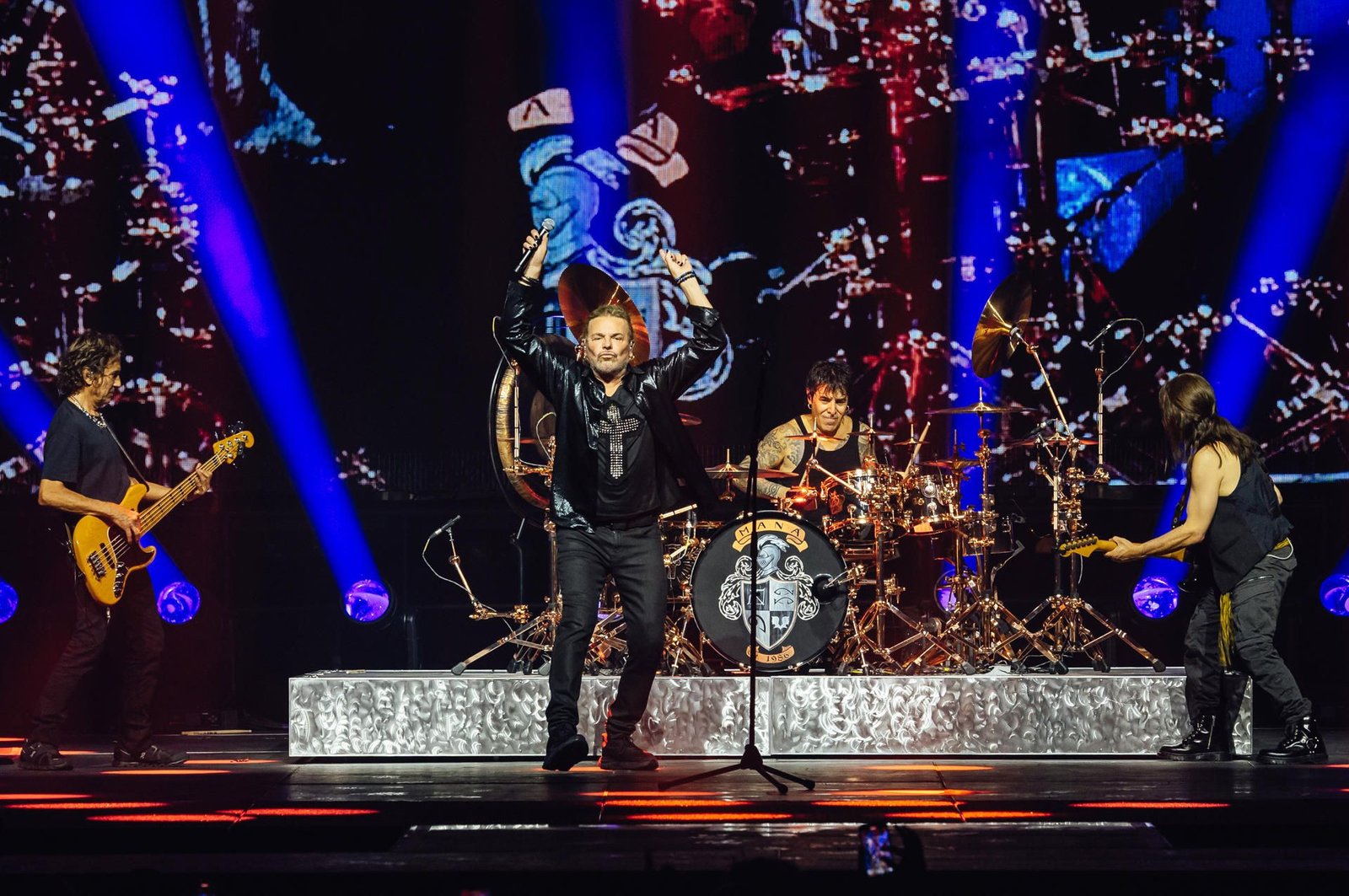 La icónica banda Maná inicia su gira internacional Vivir Sin Aire Tour, celebrando cuatro décadas de música.