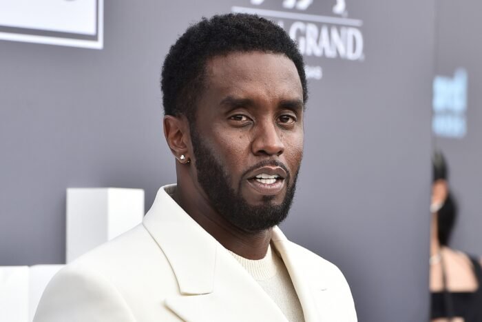 La nueva fecha de liberación del rapero Sean Diddy Combs ha sido adelantada para febrero de 2028. Descubre los detalles.
