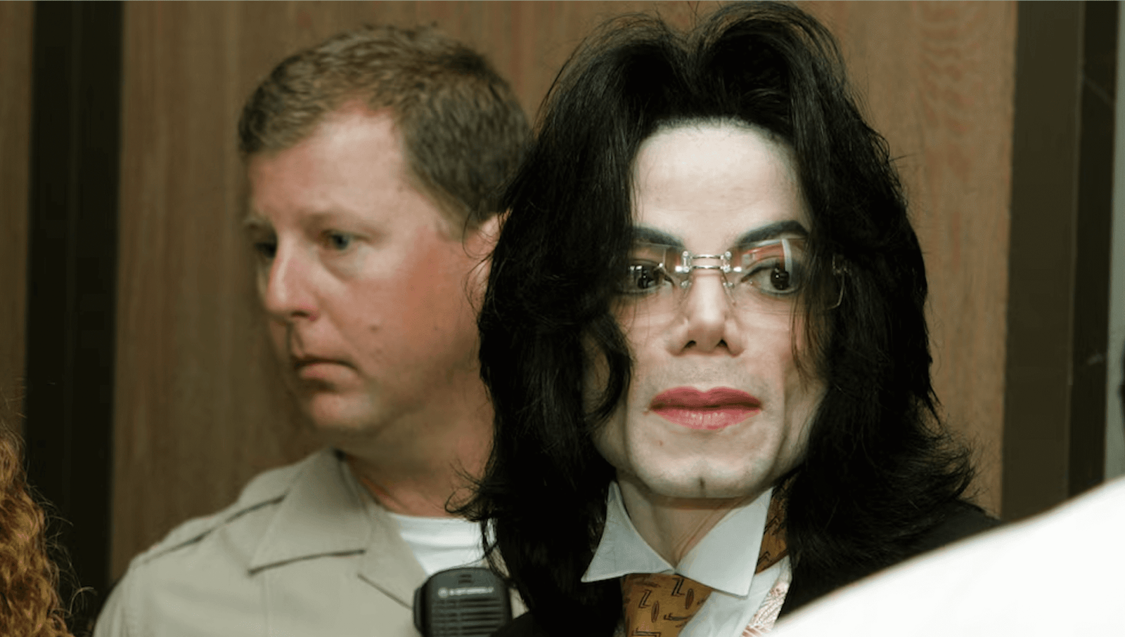 El nuevo documental de Netflix explora el juicio controvertido de Michael Jackson, revelando testimonios inéditos y su contexto cultural.