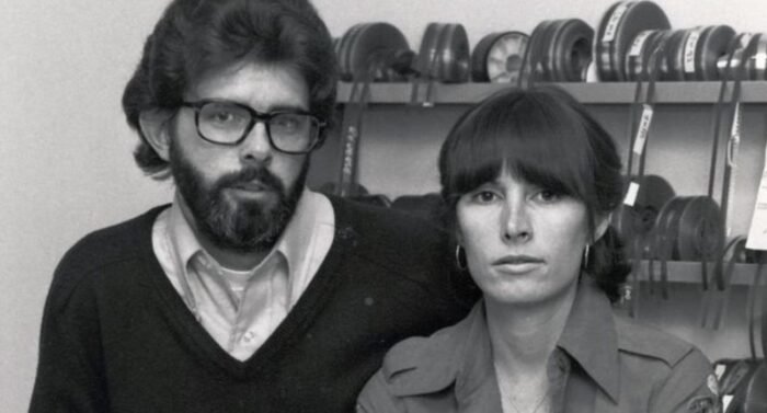 Marcia Lucas, reconocida editora de Star Wars, falleció y su legado en el cine es recordado con profundo pesar.