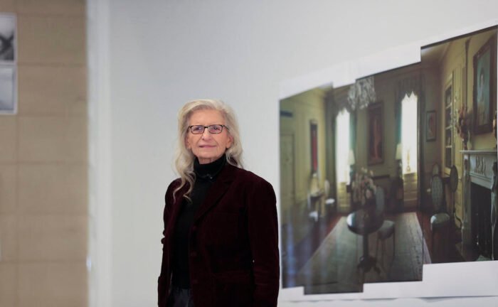 La renombrada fotógrafa Annie Leibovitz muestra su trayectoria futbolística en una exposición única en la Ciudad de México.