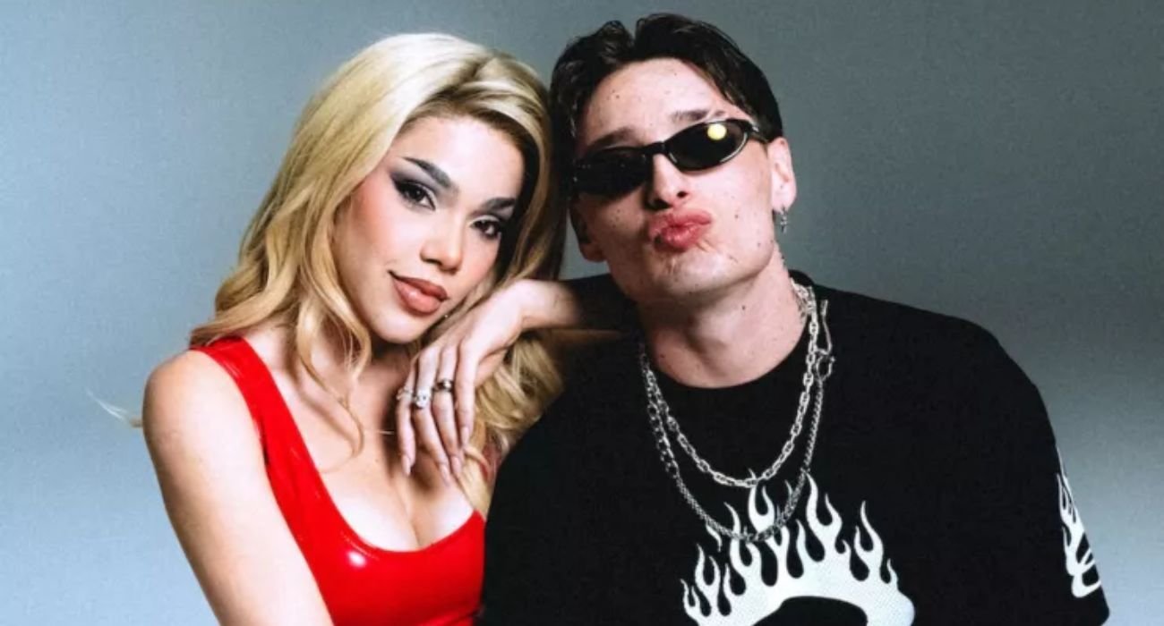 Kenia OS genera especulaciones sobre su relación con Peso Pluma al compartir una emotiva canción de Bad Bunny.