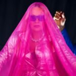 El nuevo álbum de Madonna, Confessions II, fue presentado sorpresivamente en un concierto en Times Square.